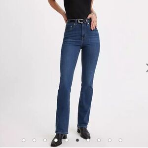 Levi’s slimming boot cut jeans – size 29